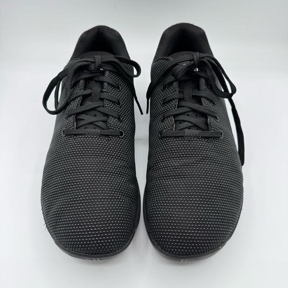 Athletic_Shoes